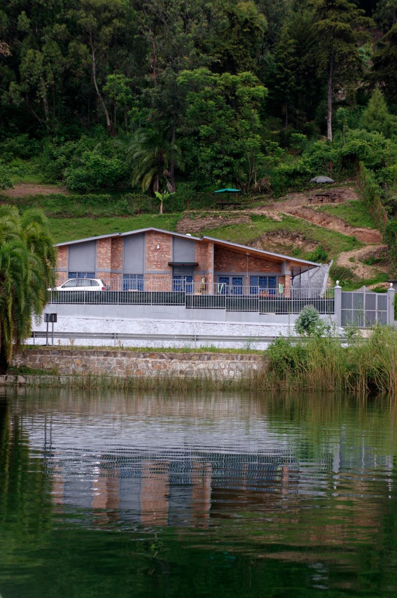 Spa Shallum Kibuye Exterior photo