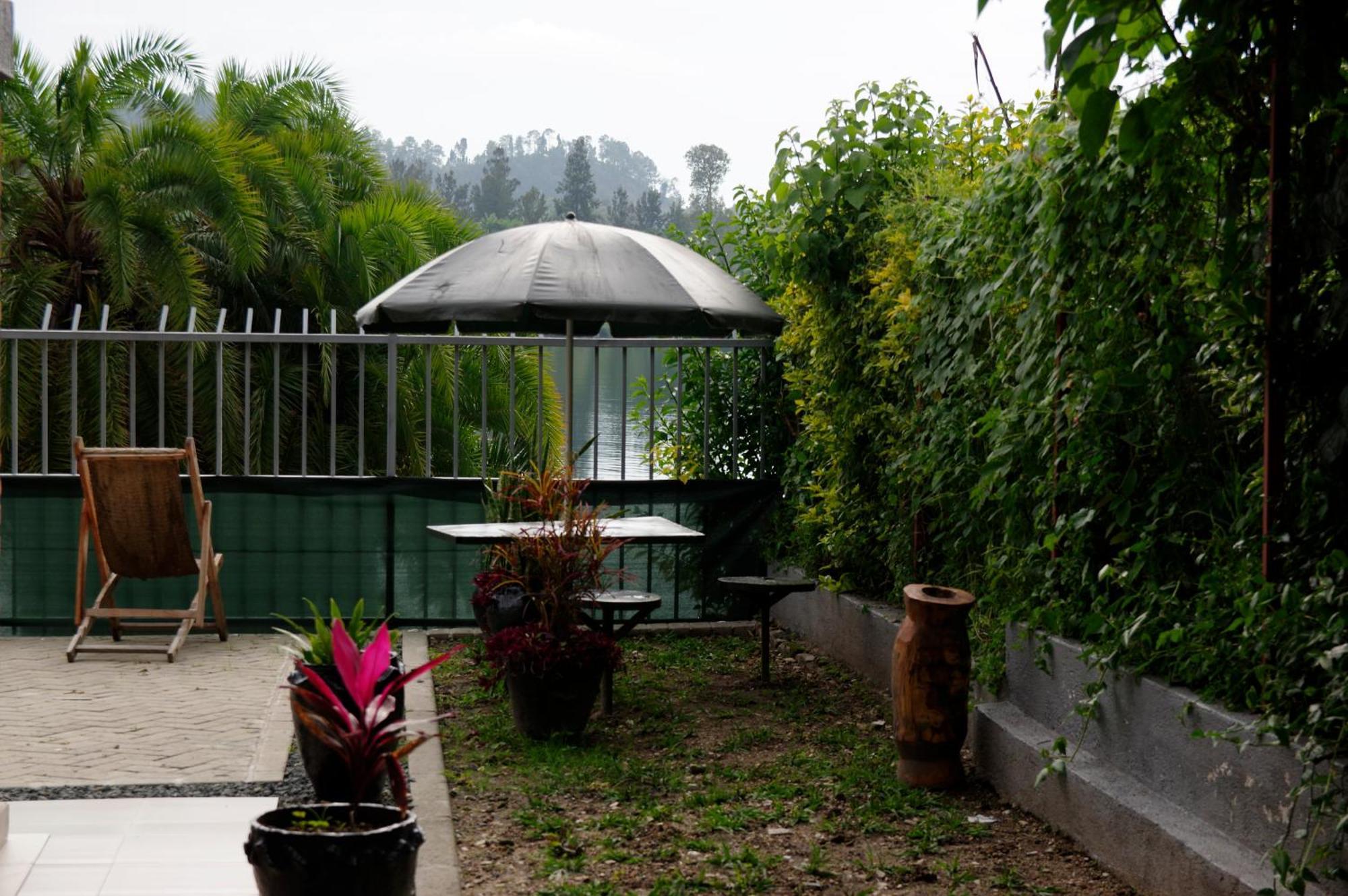 Spa Shallum Kibuye Exterior photo