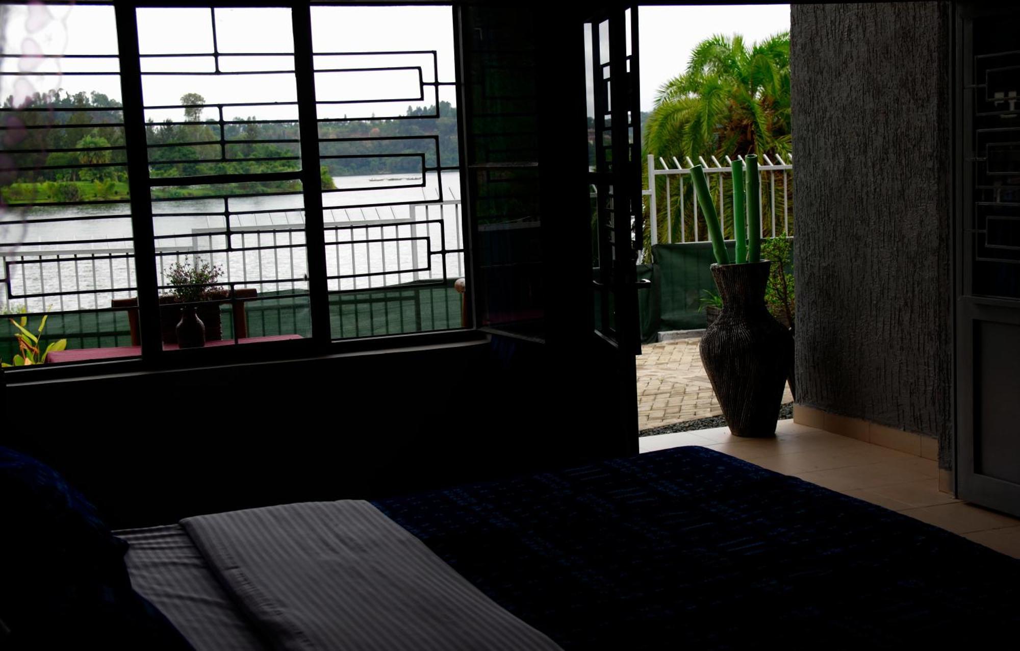 Spa Shallum Kibuye Exterior photo