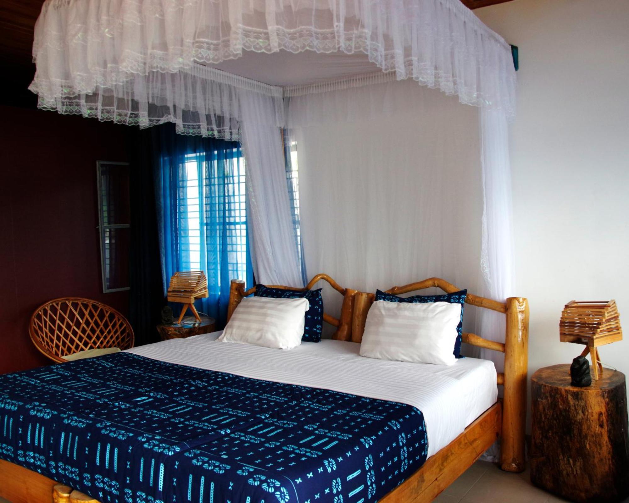 Spa Shallum Kibuye Exterior photo